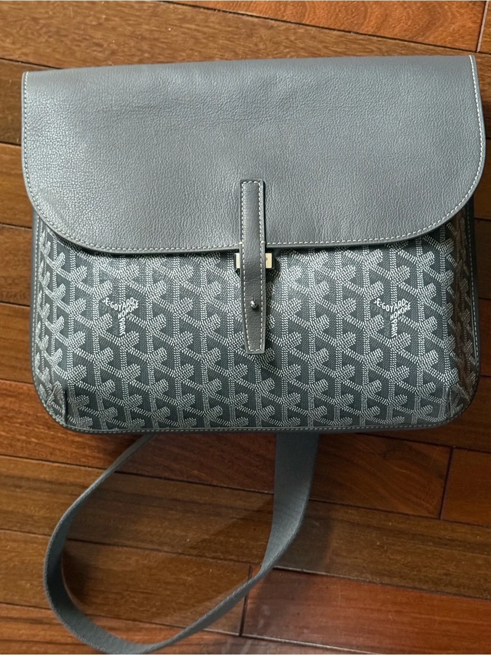 Goyard Coursier Messenger